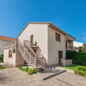 Magla With Terrace Apartmán Baška