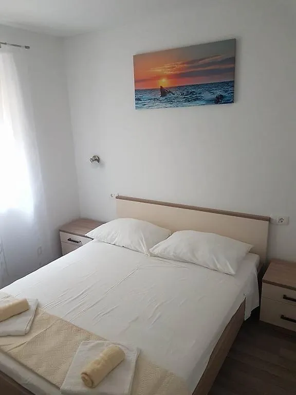 Apartment Petra Stari Grad   Starigrad Paklenica